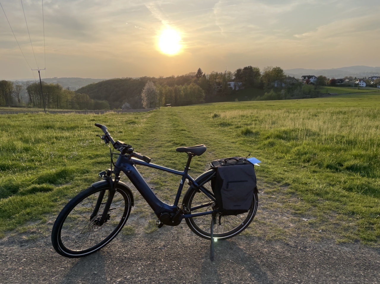 Bike in front of the setting sun